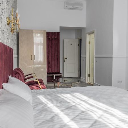 Hotel Vila Central Boutique Σάτου Μάρε Εξωτερικό φωτογραφία