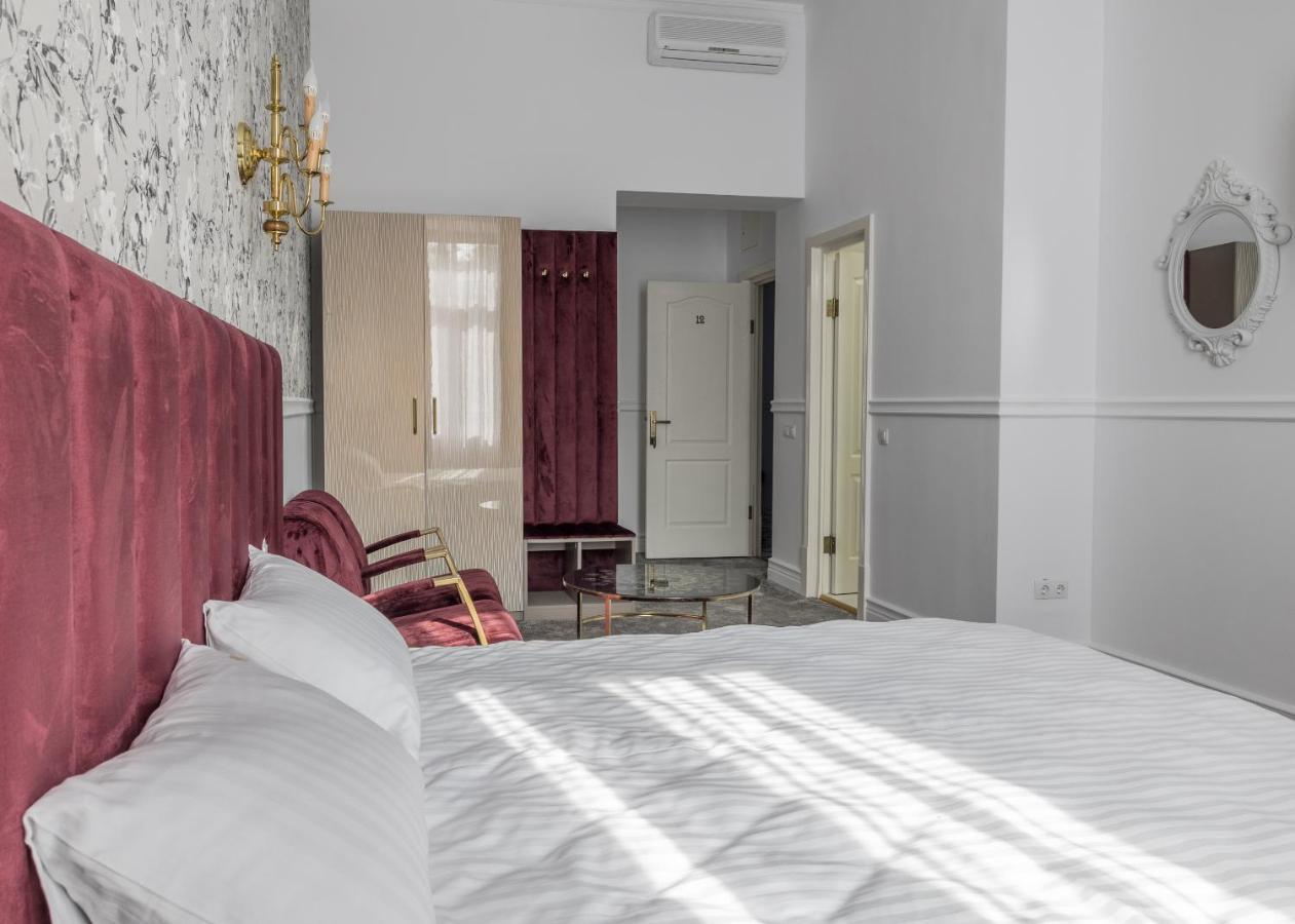 Hotel Vila Central Boutique Σάτου Μάρε Εξωτερικό φωτογραφία