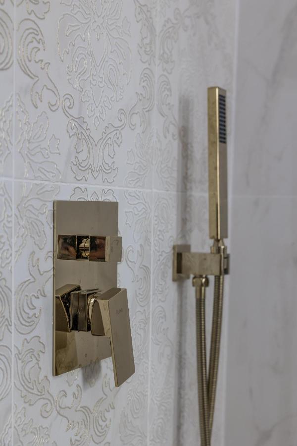 Hotel Vila Central Boutique Σάτου Μάρε Εξωτερικό φωτογραφία
