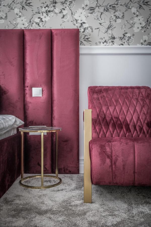 Hotel Vila Central Boutique Σάτου Μάρε Εξωτερικό φωτογραφία