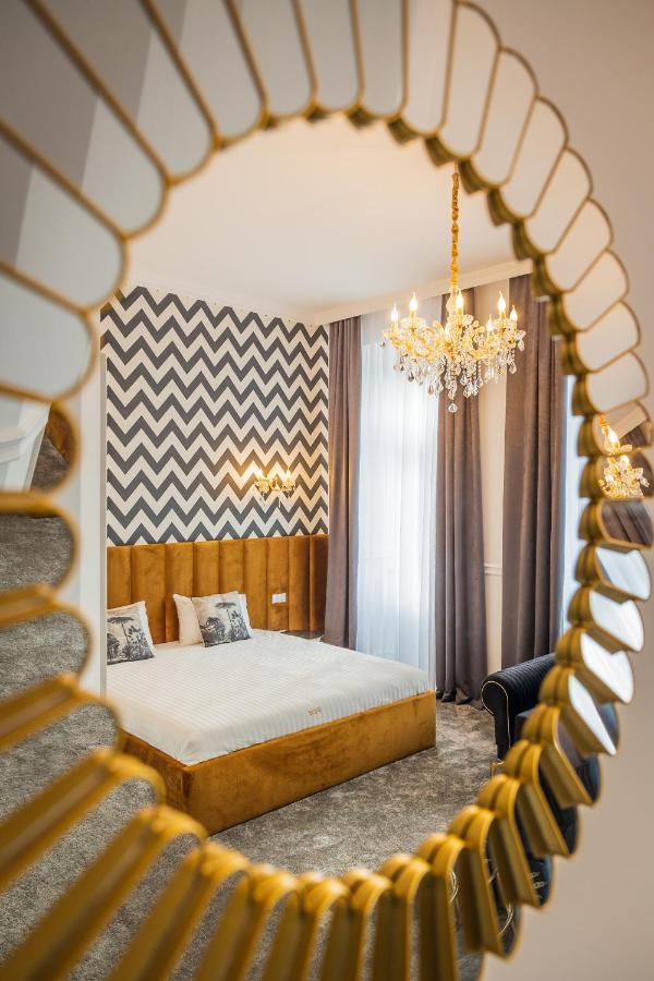 Hotel Vila Central Boutique Σάτου Μάρε Εξωτερικό φωτογραφία
