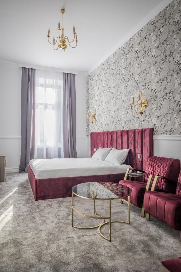 Hotel Vila Central Boutique Σάτου Μάρε Εξωτερικό φωτογραφία