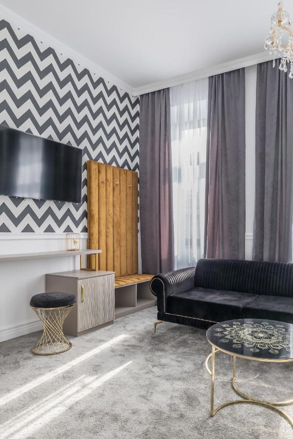 Hotel Vila Central Boutique Σάτου Μάρε Εξωτερικό φωτογραφία