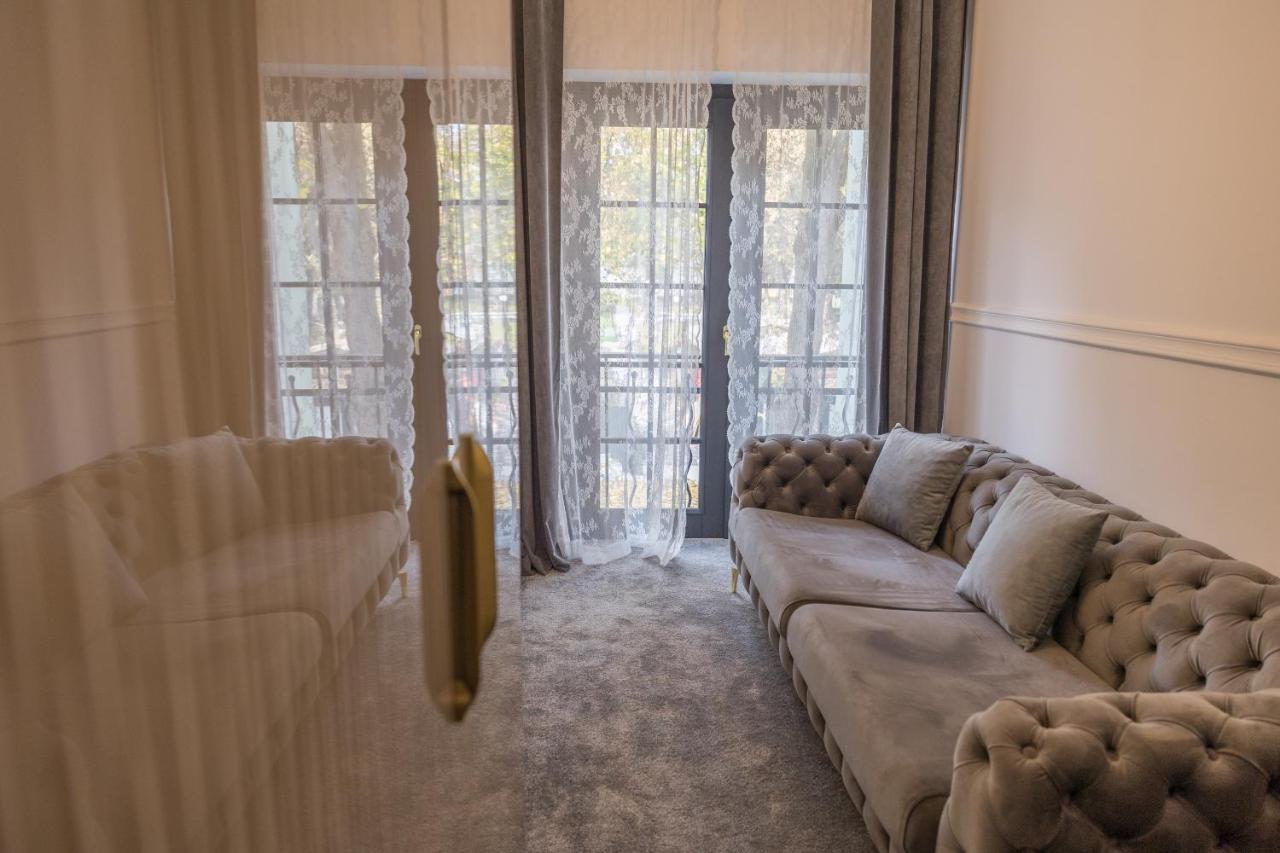 Hotel Vila Central Boutique Σάτου Μάρε Εξωτερικό φωτογραφία