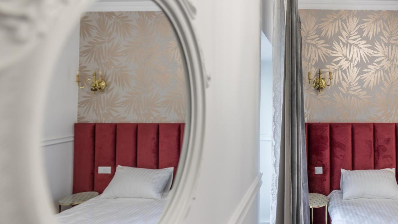 Hotel Vila Central Boutique Σάτου Μάρε Εξωτερικό φωτογραφία
