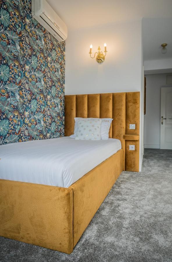 Hotel Vila Central Boutique Σάτου Μάρε Εξωτερικό φωτογραφία