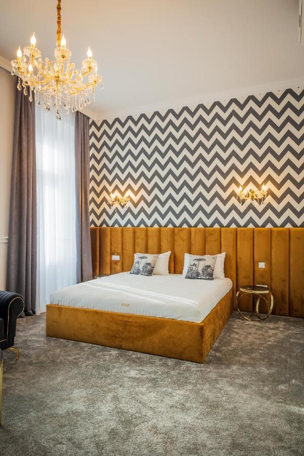 Hotel Vila Central Boutique Σάτου Μάρε Εξωτερικό φωτογραφία